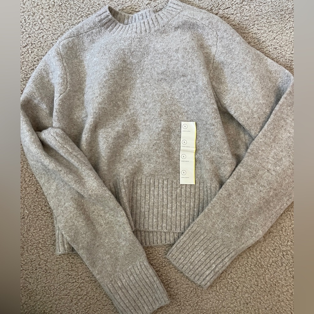 Universal Thread Super Soft Tan Cashmere-Like Crewneck Sweater, Women’s Small